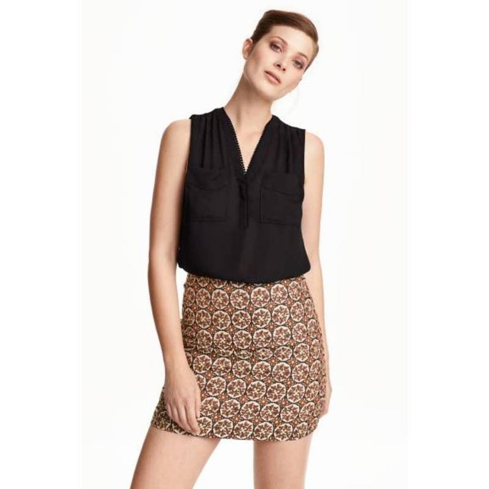 H&M short skirt - size 4